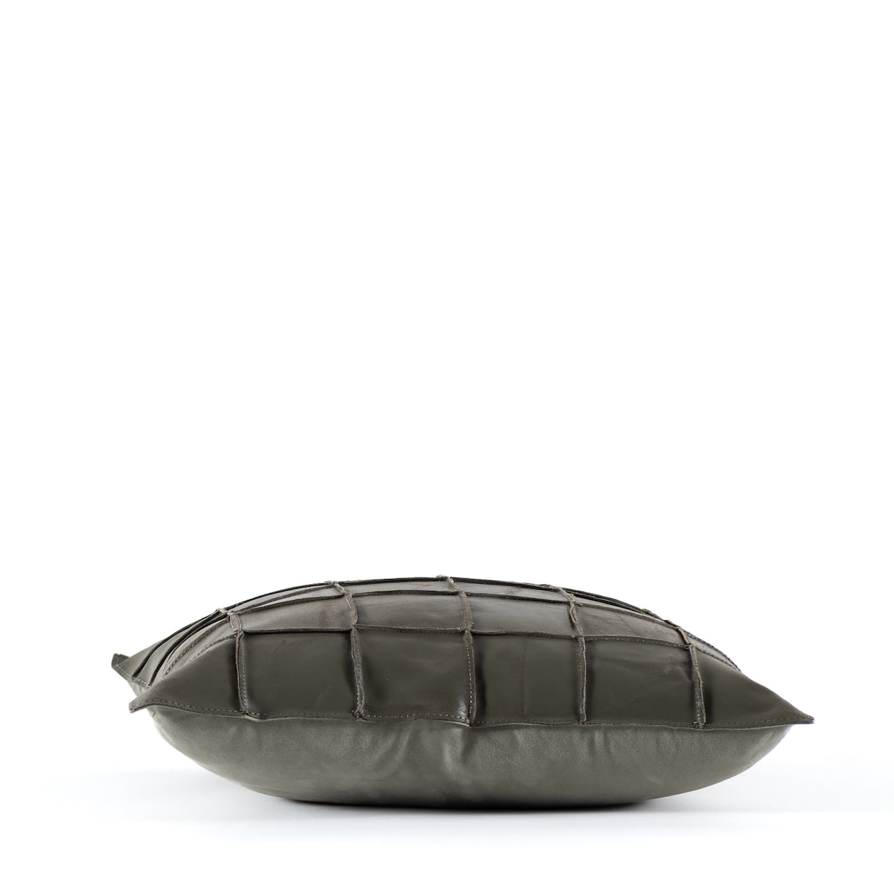 COJIN CUERO PATCHWORK VERDE 45 X 45 CM