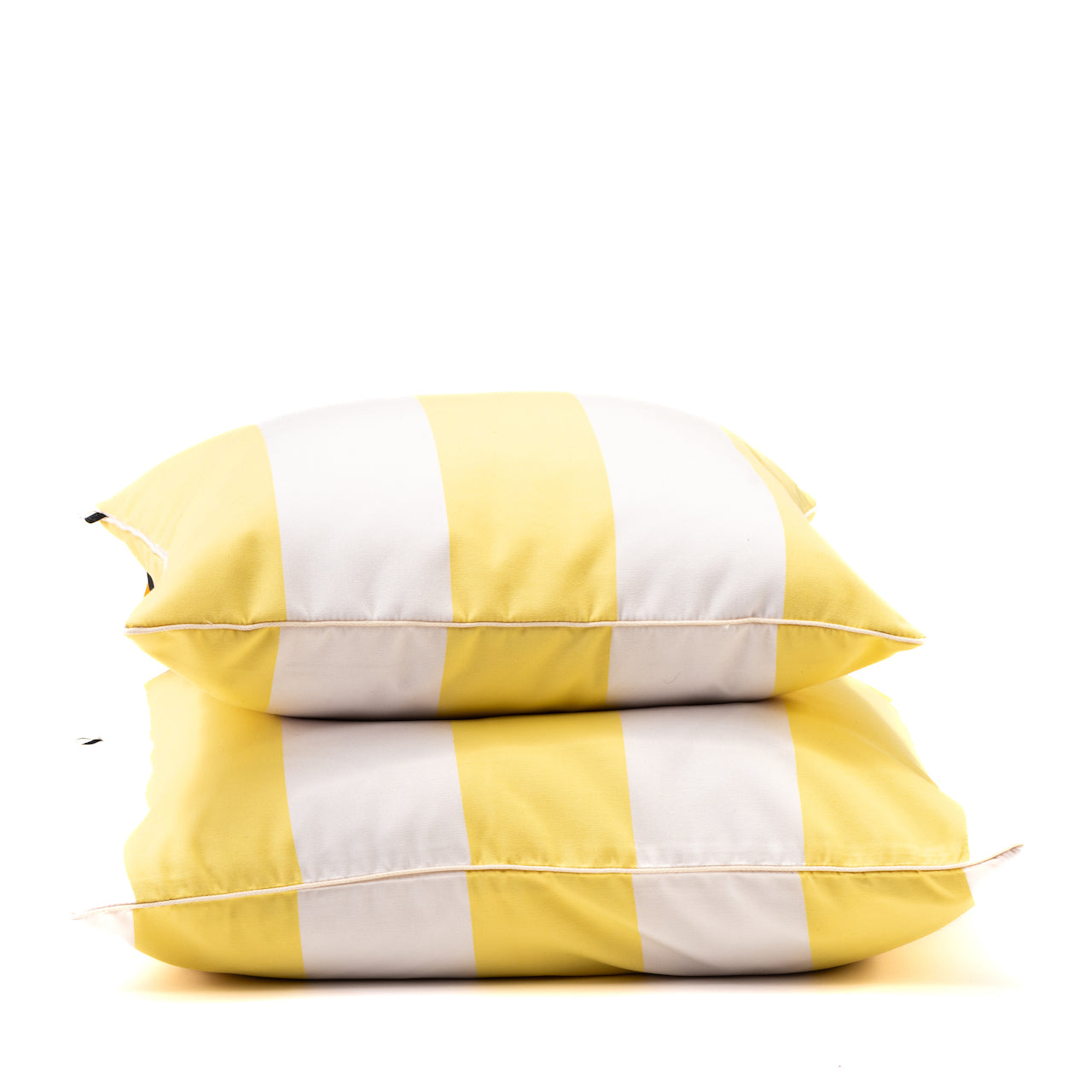 COJIN SUNBRELLA FRANJAS BLANCO CON AMARILLO VIVO CREMA 50 X 50 CM