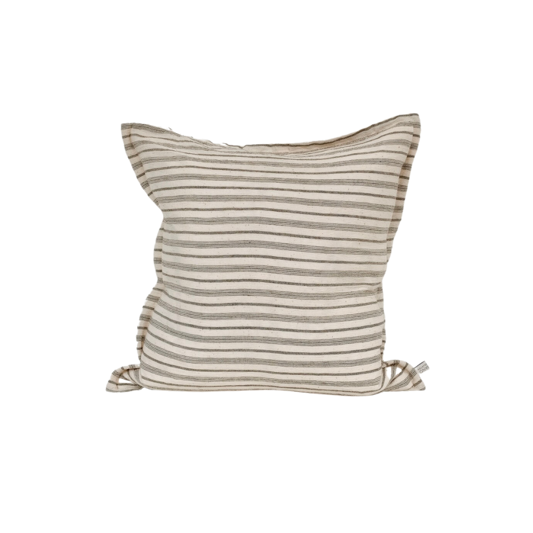 COJÍN | Algodón arrugado líneas tierra 50 x 50 cm
