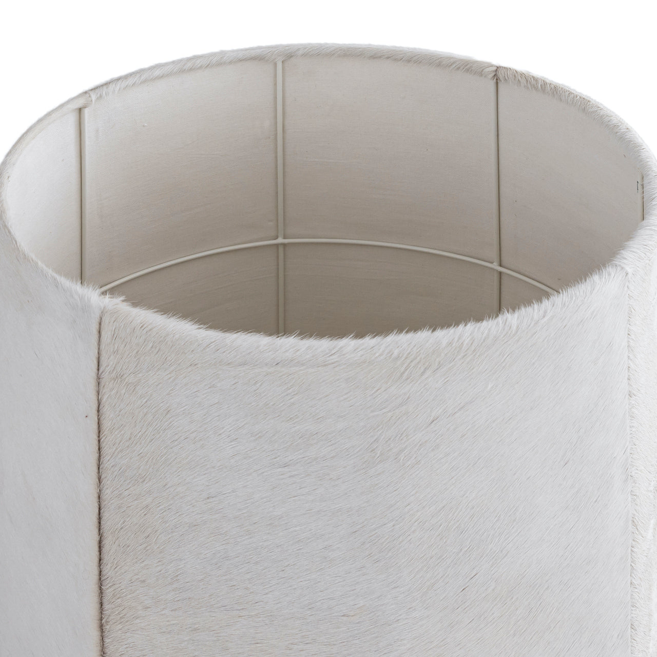 LAMPARA GAMUZA BEIGE CON PANTALLA CUERO VACA / 45D X 150H CM
