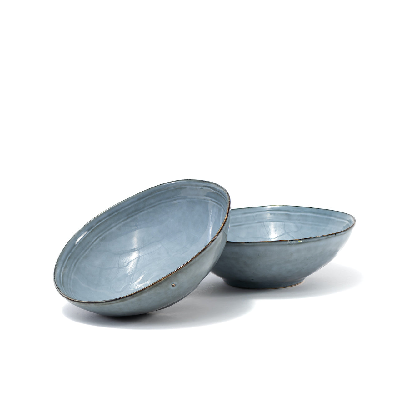 FUENTE GRES CON LINEAS ARRIBA CELESTE / 25D X 7.5H CM