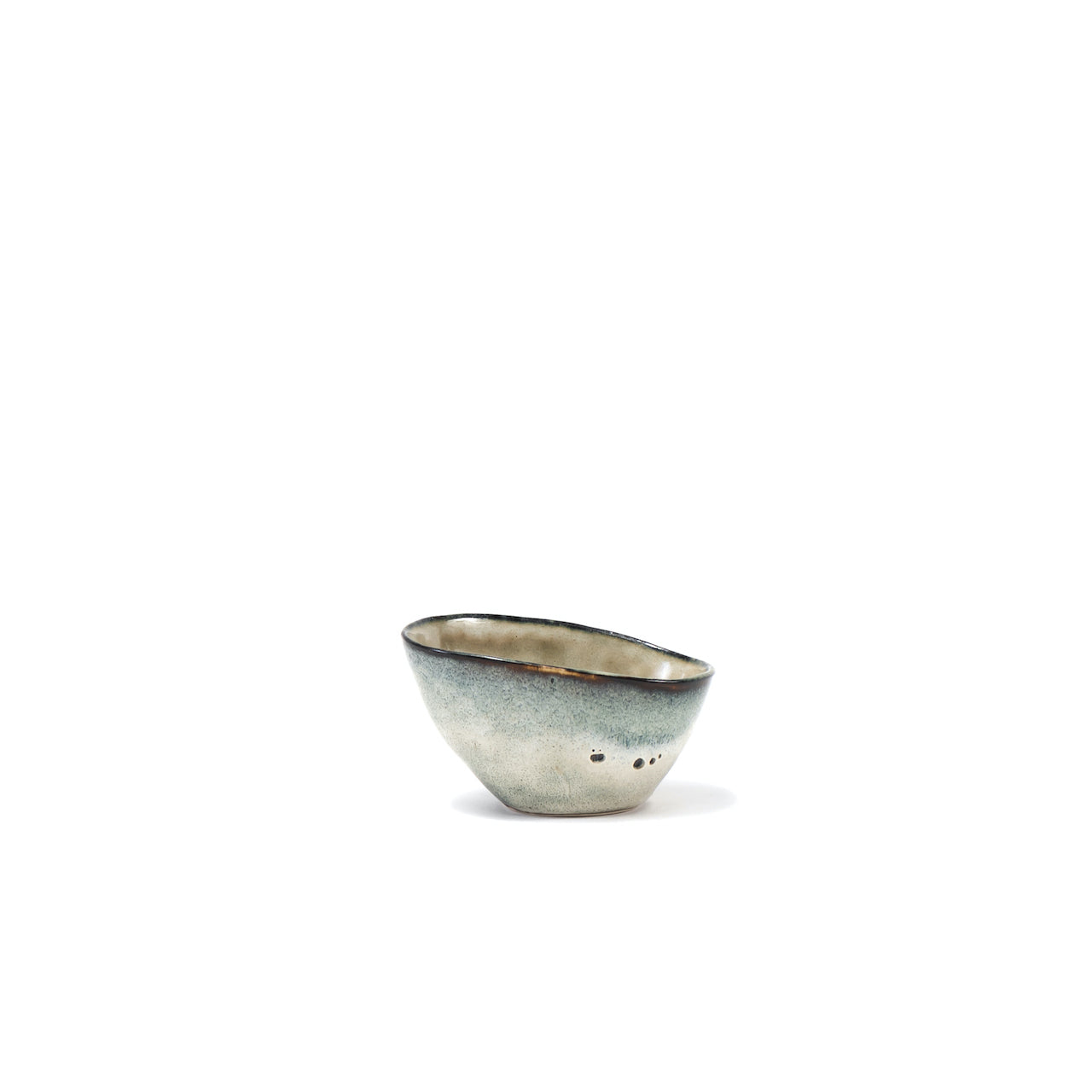 POCILLO IRREGULAR MATE / 10L X 7.5A X 5.5H CM