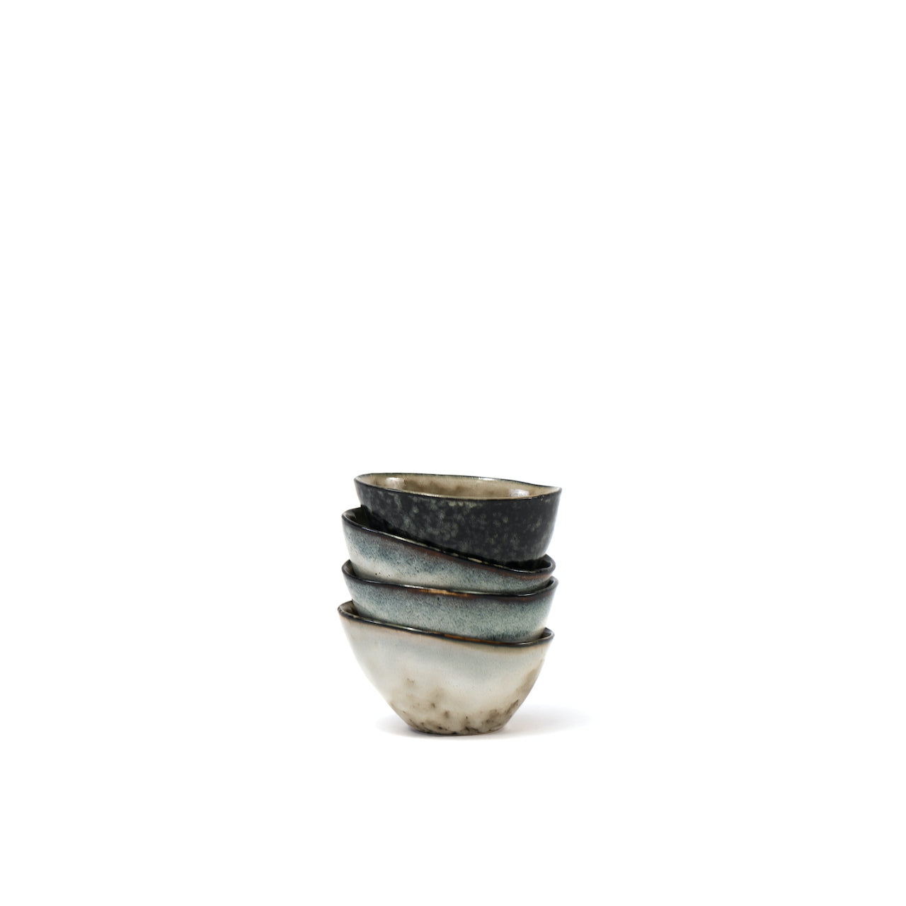 POCILLO IRREGULAR MATE / 10L X 7.5A X 5.5H CM
