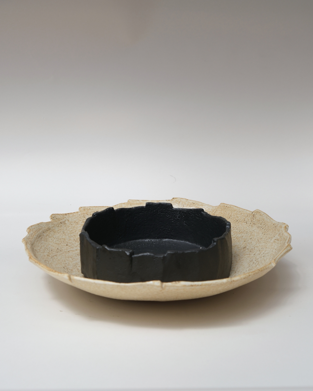 CERÁMICA | Fuente gres negra 21D x 7H cm