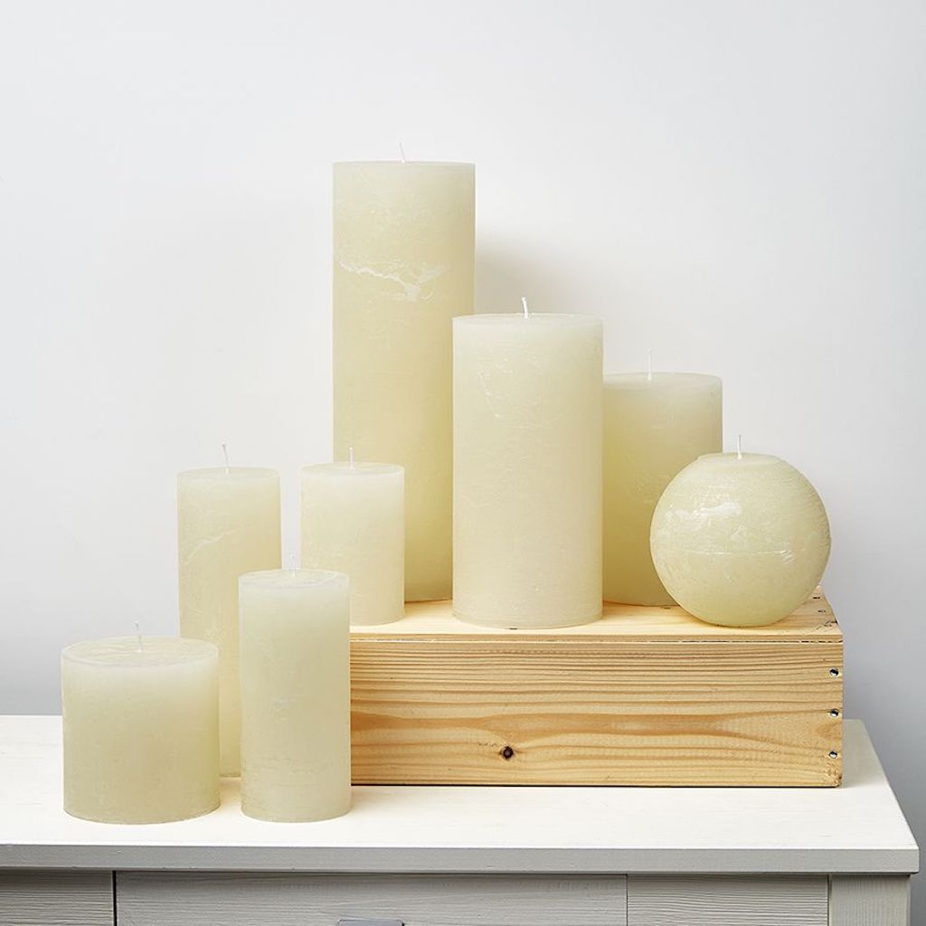 Vela Cilíndrica 7D x 13.5 CM | Off White | 60 Horas de Duración