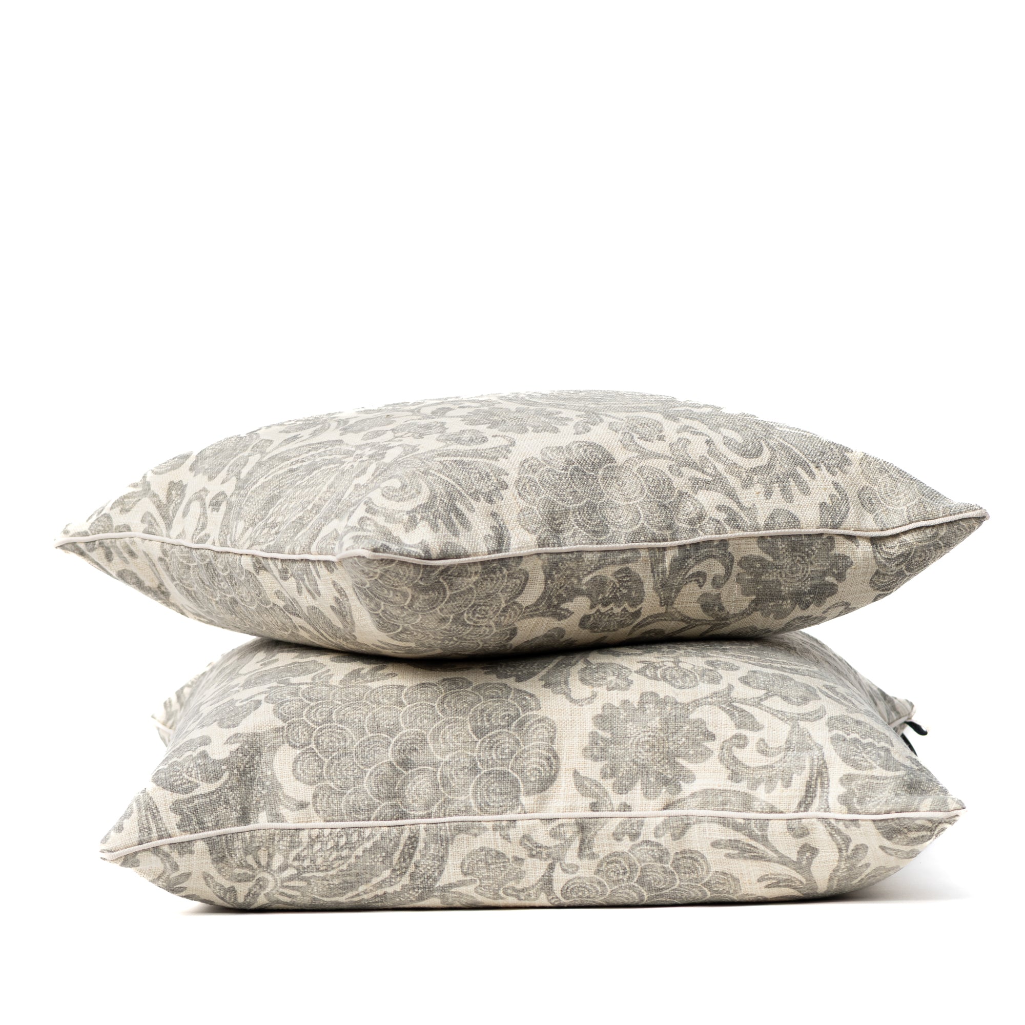 COJIN LINO CREMA CON VIÑEDO GRIS VIVO CREMA / 60 X 60 CM