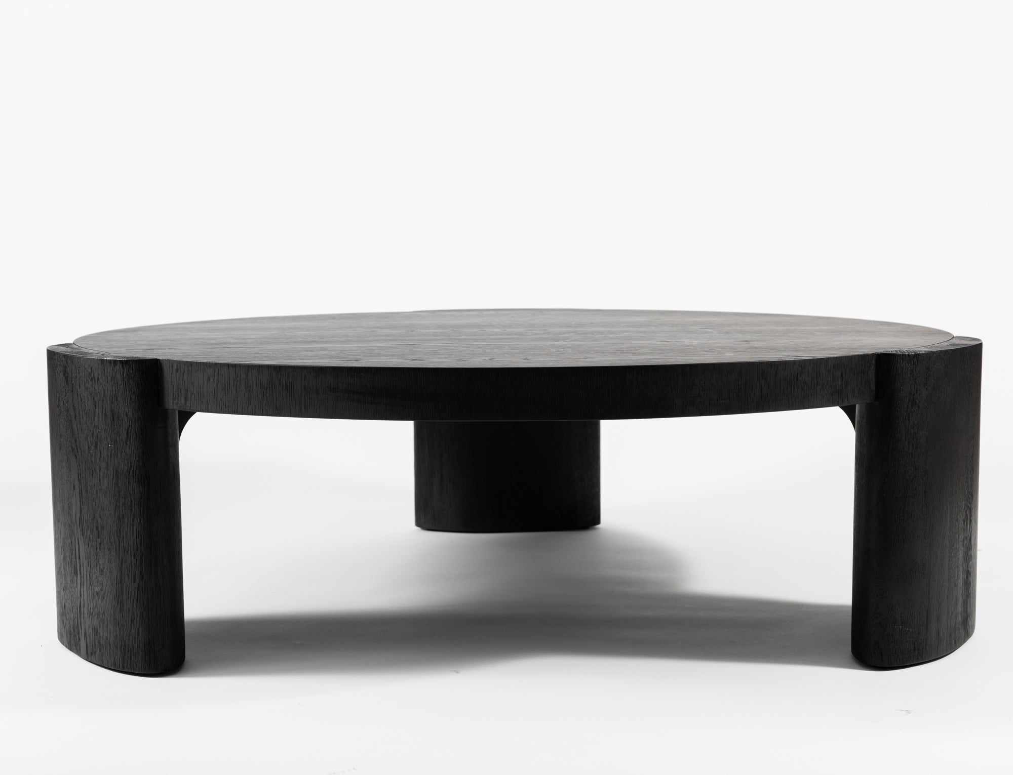 MESA DE CENTRO | Mesa de centro de Roble con acabado Negro 122D X 38H CM