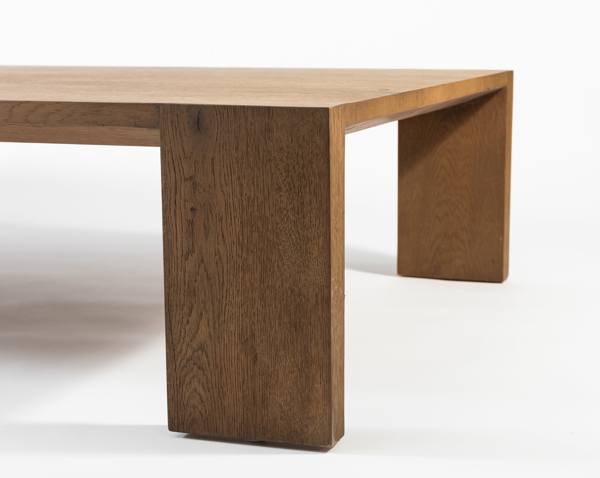 MESA DE CENTRO | Mesa de centro de Roble con acabado Natural 102A X 162.5L X 38H CM