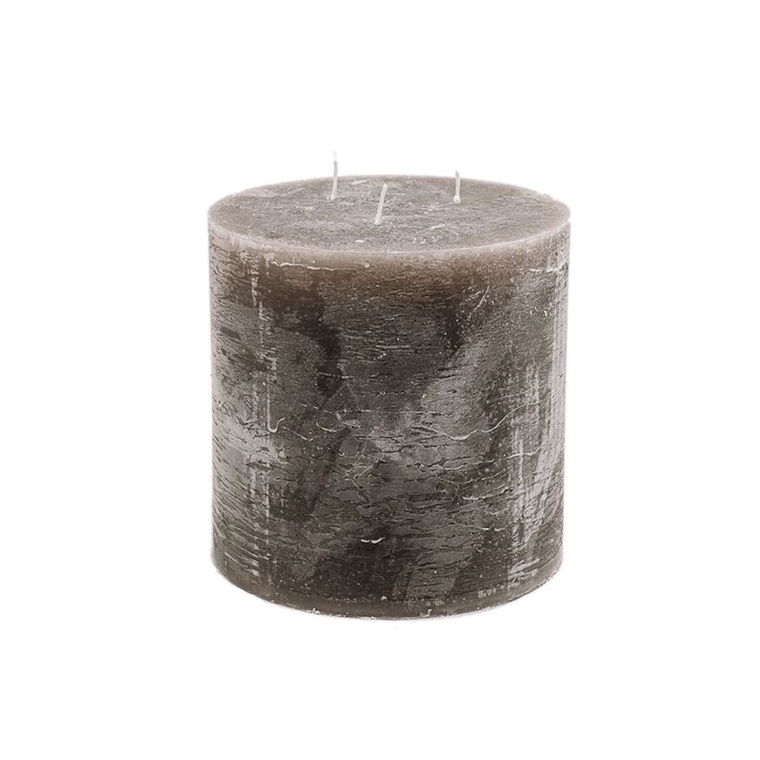 Vela cilíndrica color Morene de 15 cm de diámetro x 15 cm de altura, con 3 mechas y una duración de 100 horas.