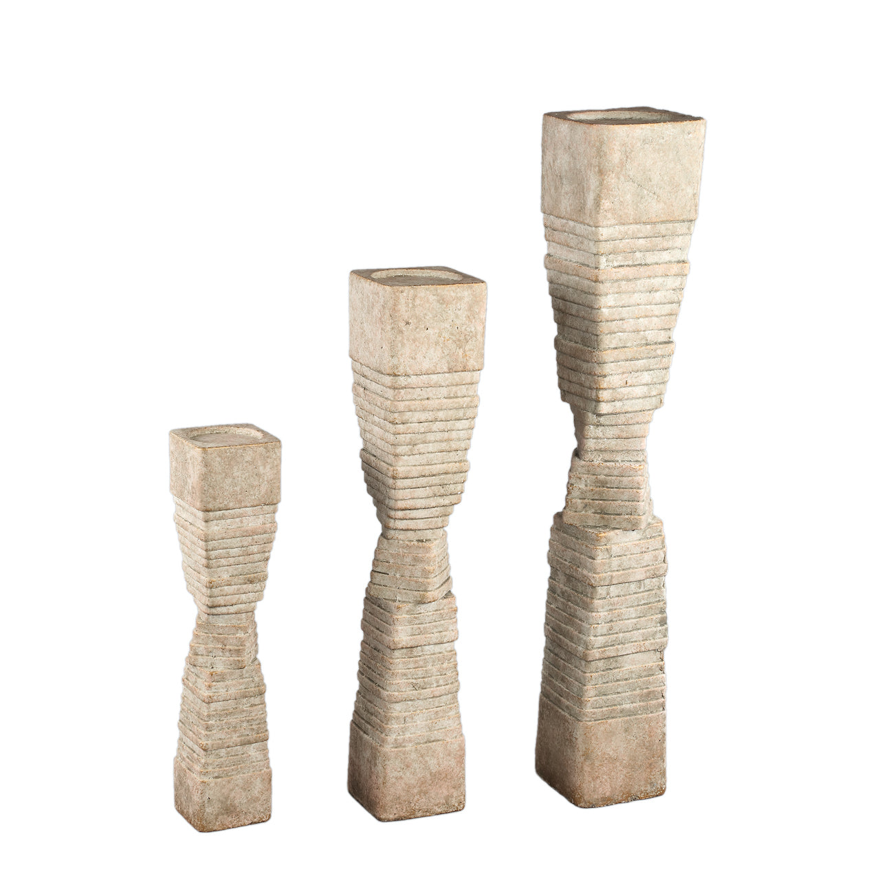 CANDELABRO DE CEMENTO CUADRADO ACANALADO M / 15D X 70H CM