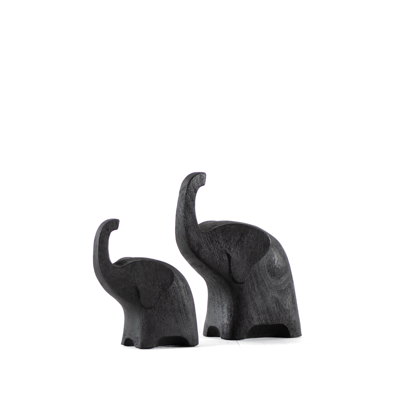 Mini Elefante de Resina Negro - Detalle exótico y decorativo