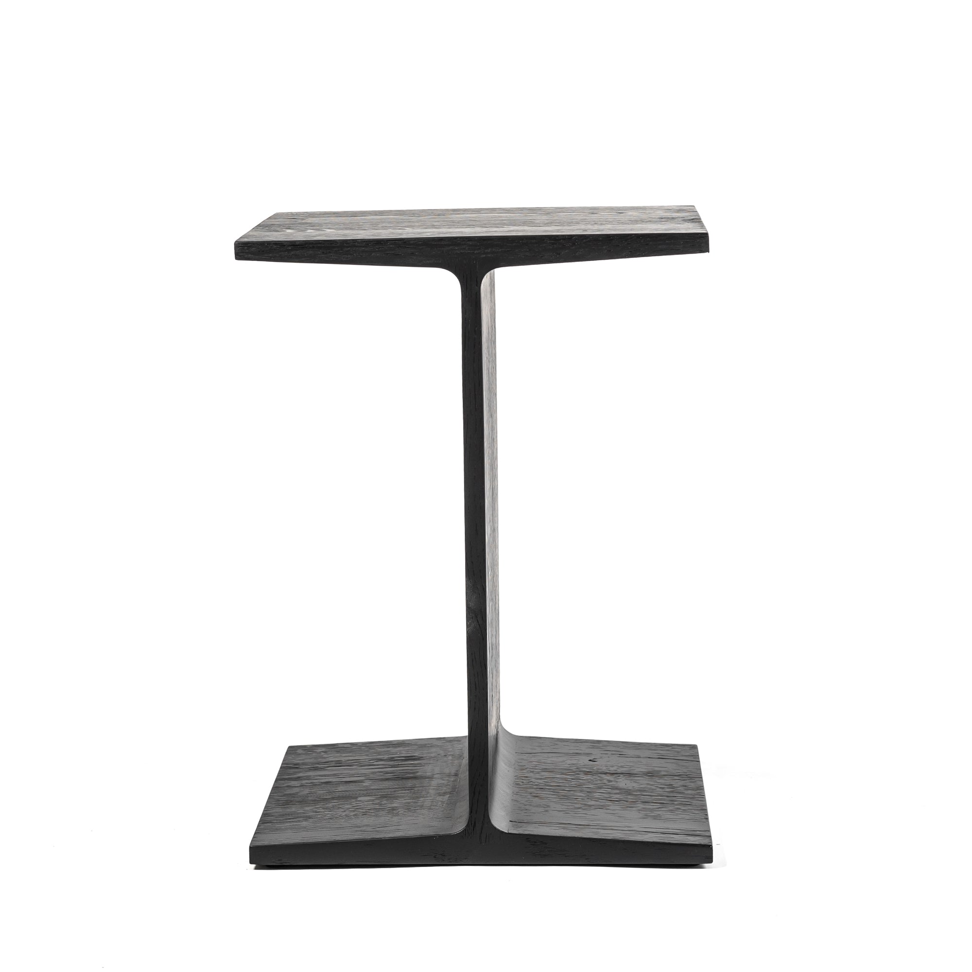 MESA LATERAL BRISAS NEGRO ROBLE / 41A X 41P  X 55H CM