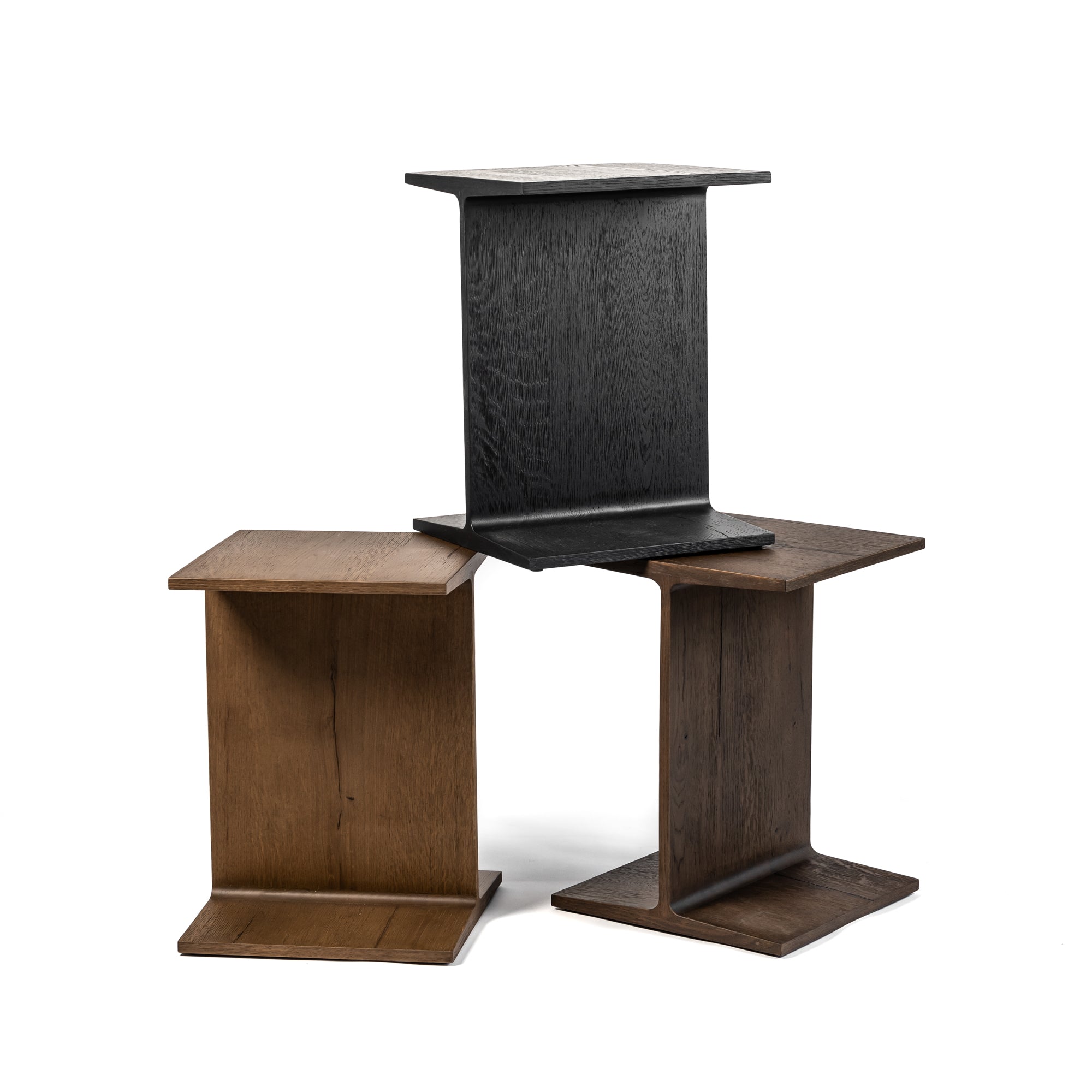 MESA LATERAL BRISAS ROBLE NATURAL / 41A X 41P  X 55H CM