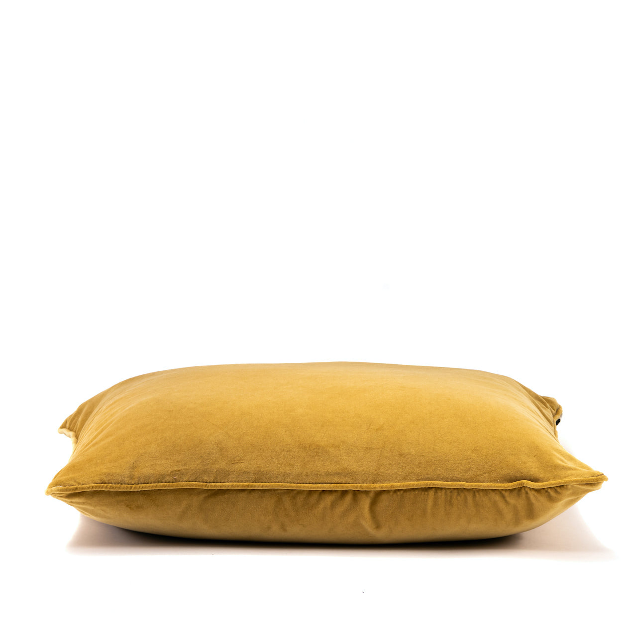 COJÍN TERCIOPELO OCRE VIVO MISMA TELA / 60 X 60 CM