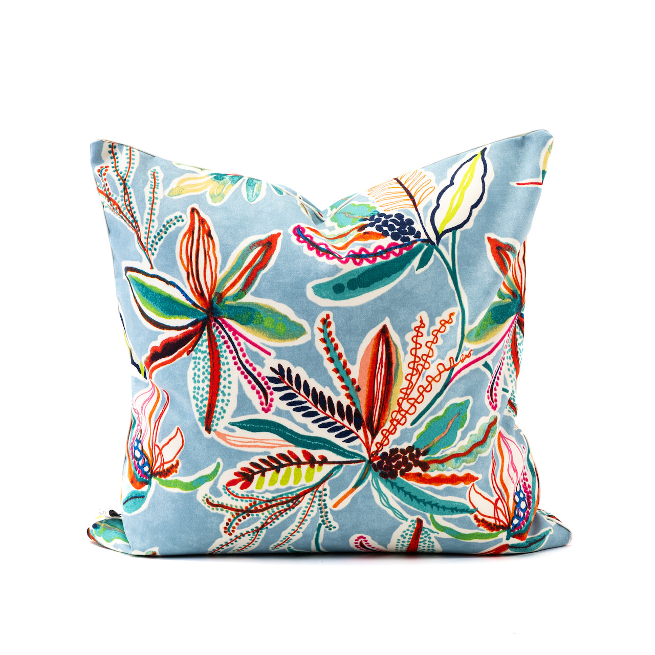 COJIN OUTDOOR FLORES FONDO CELESTE VIVO CREMA 50 X 50 CM