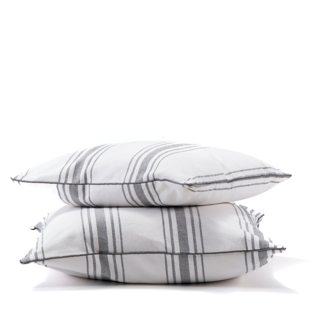 COJIN ALGODÓN GRUESO BLANCO CON LINEAS NEGRAS RAYA PARIS 60 X 60 CM