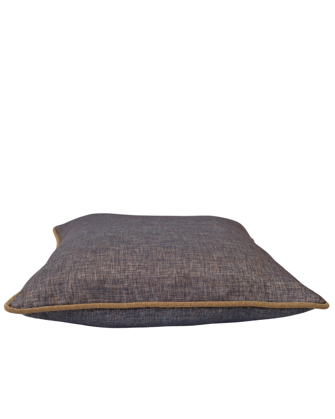 COJIN TELA AZUL DORADO CON VIVO CORDÓN TRENZA DORADO / 60 X 60 CM