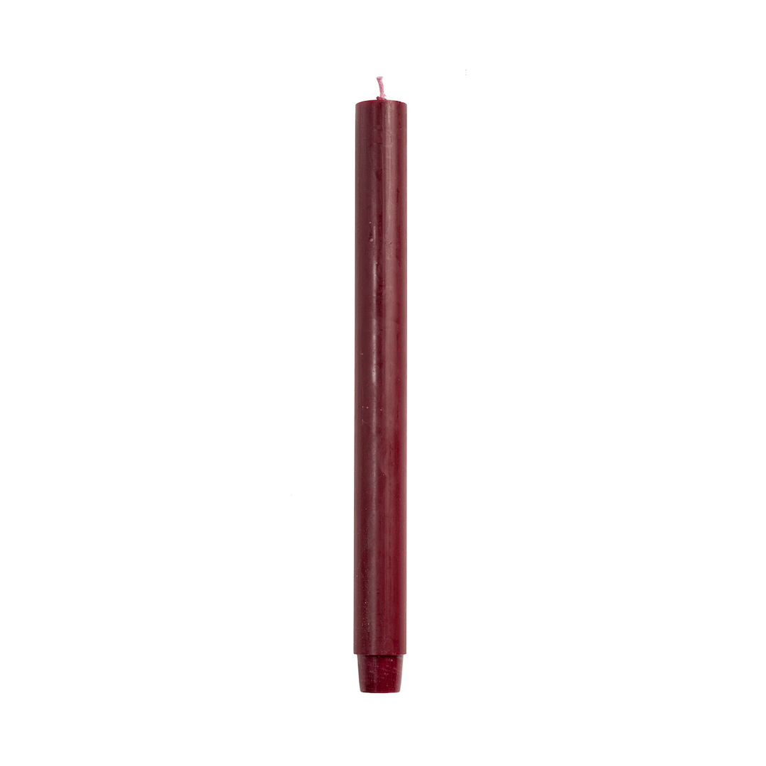 Vela candelabro color Burdeo de 2.6D x 30H CM, 30 horas de duración, perfecta para cenas elegantes y formales.