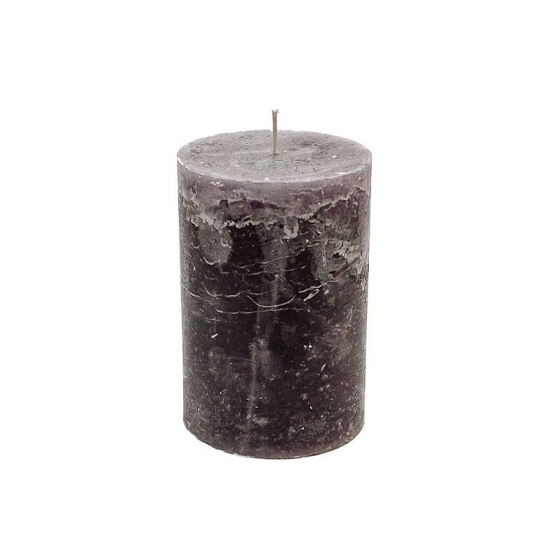 Vela cilíndrica color Aubergine de 10 cm de diámetro x 15 cm de altura, con una duración de 120 horas.