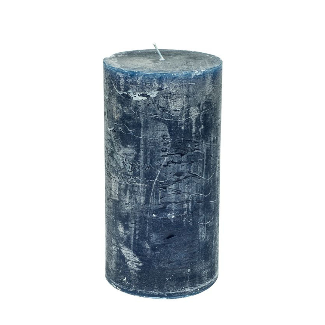 Vela cilíndrica color Dark Blue de 10 cm de diámetro x 20 cm de altura, con duración de 140 horas.